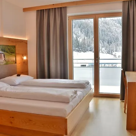 Schneekristall فيندلس